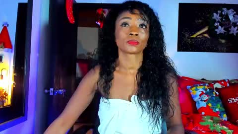 Snapshot of kimberlybanks2 chatting on 12.18.24 Kimberly Banks online show from 12.18.24