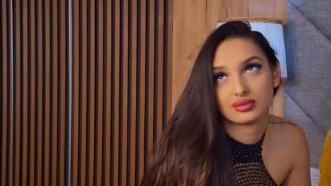 Kimberly online show from 12.23.25