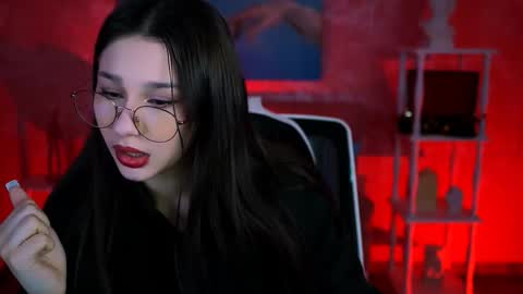 kimclarks online show from 09.12.25