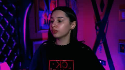 kimclarks online show from 10.14.25