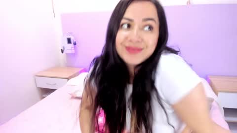 Snapshot of kimkalifa chatting on 01.25.25 Camila online show from 01.25.25