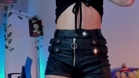 Kimm online show from 11.30.25