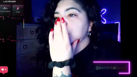 Kimmi online show from 02.12.26