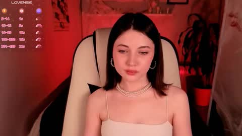 Snapshot of kimmie_shine chatting on 10.23.25 Your Kimmie follow me online show from 10.23.25