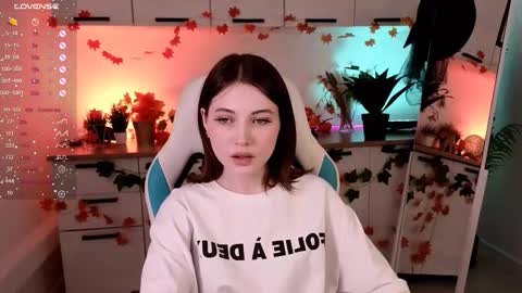 Snapshot of kimmie_shine chatting on 11.06.25 Your Kimmie follow me online show from 11.06.25