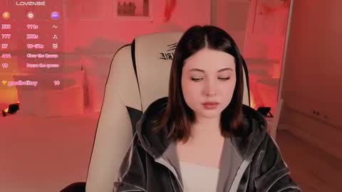 Snapshot of kimmie_shine chatting on 11.11.25 Your Kimmie follow me online show from 11.11.25