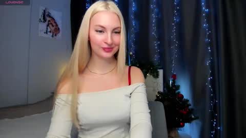 kimmy1_powell online show from 12.22.25