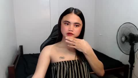 kim ejara online show from 02.11.25