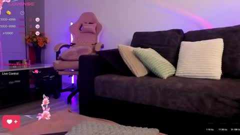 KimSkye online show from 03.03.26