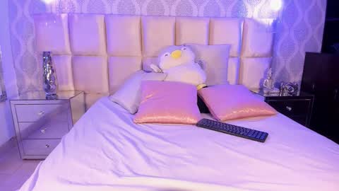 Kim  online show from 01.17.26