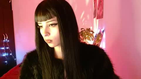 Kind Scarlett online show from 04.28.26