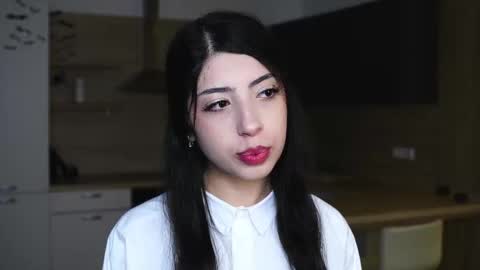 Snapshot of kindraevert chatting on 11.09.25 Megan online show from 11.09.25