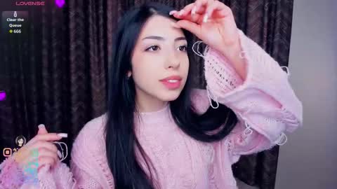 Snapshot of kindraevert chatting on 11.22.25 Megan online show from 11.22.25