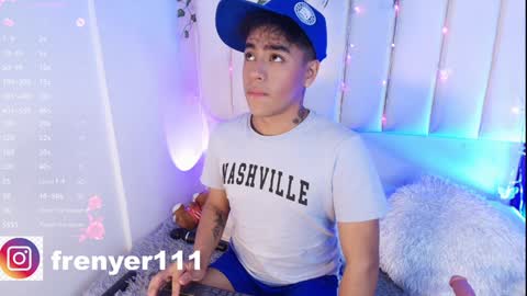 Snapshot of king_azahell chatting on 01.21.25 king help me reach 100 likes online show from 01.21.25