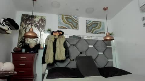 HOT MEN BLACK online show from 04.15.26