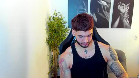 Snapshot of king_of_kings__ chatting on 01.10.25 king_of_kings__ online show from 01.10.25