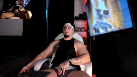 King Bear online show from 12.05.24