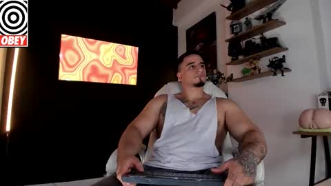 King Bear online show from 11.03.25