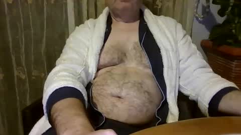 Snapshot of kingdonn1 chatting on 12.01.25 Don online show from 12.01.25