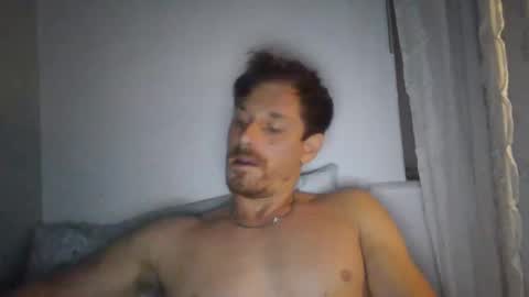 Snapshot of kingharold92 chatting on 06.11.26 kingharold92 online show from 06.11.26