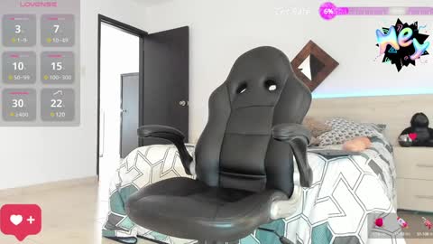 Snapshot of kinglatinlover chatting on 01.01.25 George Santos online show from 01.01.25