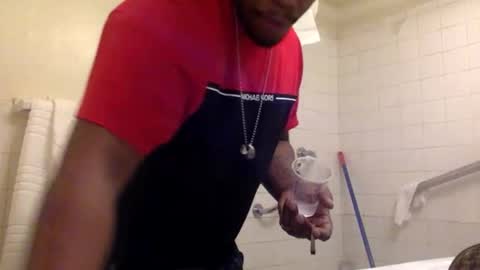 Snapshot of kinglibra420 chatting on 12.18.25 loyal fuck online show from 12.18.25