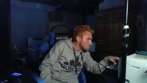 Master  King Tommy online show from 10.19.25