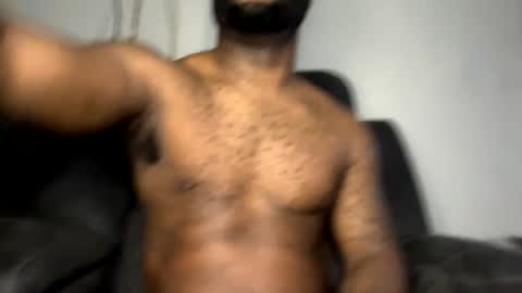 Snapshot of kingofkingz74 chatting on 01.01.25 kingofkingz74 online show from 01.01.25