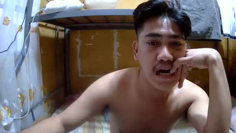 Snapshot of kingsucker2069 chatting on 11.24.25 Ruru online show from 11.24.25