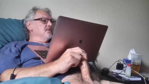 Snapshot of kingtongue10 chatting on 05.29.26 kingtongue10 online show from 05.29.26