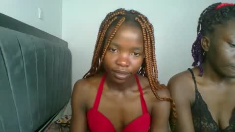 kinky_aria online show from 11.10.25