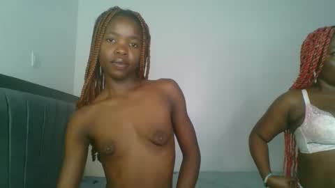 kinky_aria online show from 11.13.25