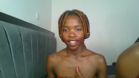 kinky_aria online show from 11.18.25