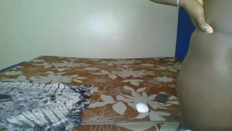 Snapshot of kinky_roey chatting on 03.03.25 kinky_roey online show from 03.03.25