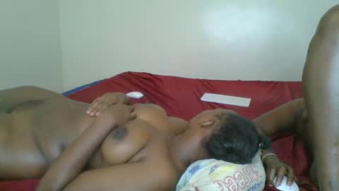 Snapshot of kinky_roey chatting on 03.07.25 kinky_roey online show from 03.07.25