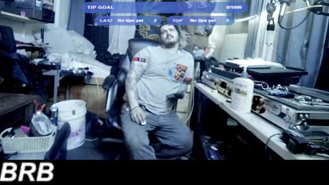 Snapshot of kinkybiguy14 chatting on 11.23.25 Kinky Cassie online show from 11.23.25