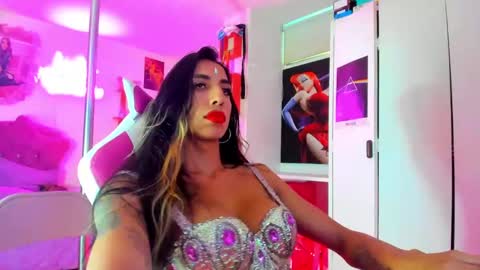 Snapshot of kinkybunny_4 chatting on 10.31.25 Jasmine. online show from 10.31.25