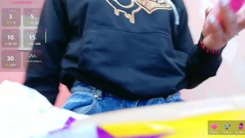 kinkycutegirll online show from 11.25.25