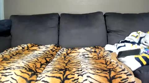 Kinky online show from 02.10.25