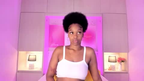 M A R A  online show from 10.28.25