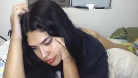 Snapshot of kion_and_valu chatting on 10.21.25 kion_and_valu online show from 10.21.25