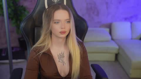 Sweet girls online show from 10.19.25