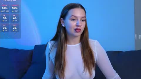 Snapshot of kira_briis chatting on 07.13.26 Kira Briis online show from 07.13.26