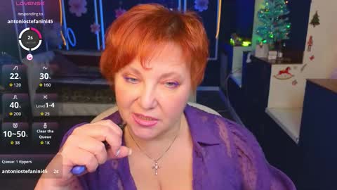 Kira Kennet online show from 12.17.25