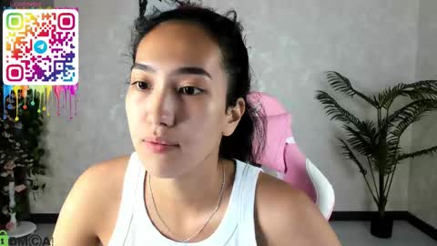 Snapshot of kira_lilian chatting on 09.09.25 Aura online show from 09.09.25