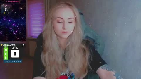 you know thumb up me please its important online show from 04.15.26