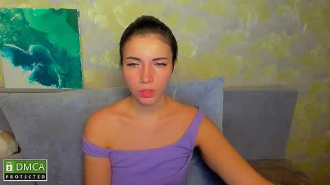 Kira  online show from 11.08.25