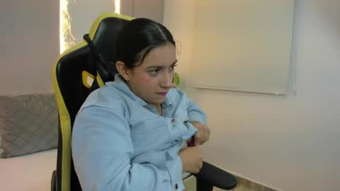 K I R A online show from 04.04.26