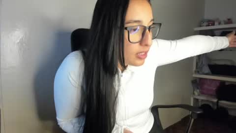 Snapshot of kira_stormm58 chatting on 06.10.26 kira stormm58 online show from 06.10.26