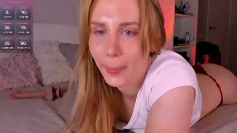 Snapshot of kira_sunrise chatting on 07.17.26 Kira online show from 07.17.26